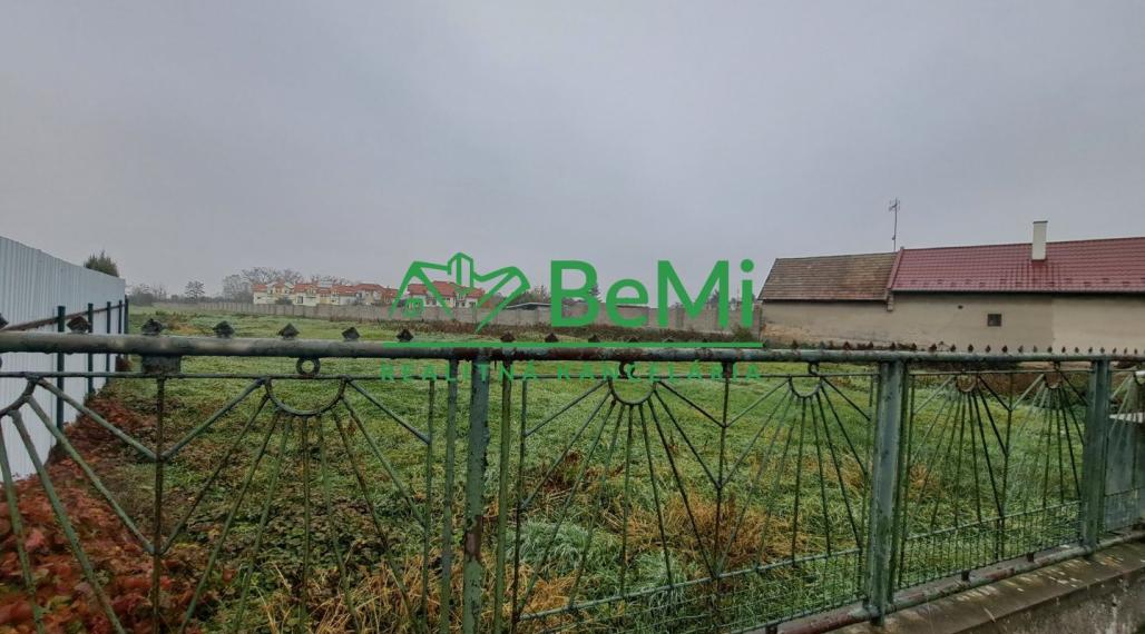 Stavebný pozemok - 592m2, Čierny Brod ID 015-14-EVBA