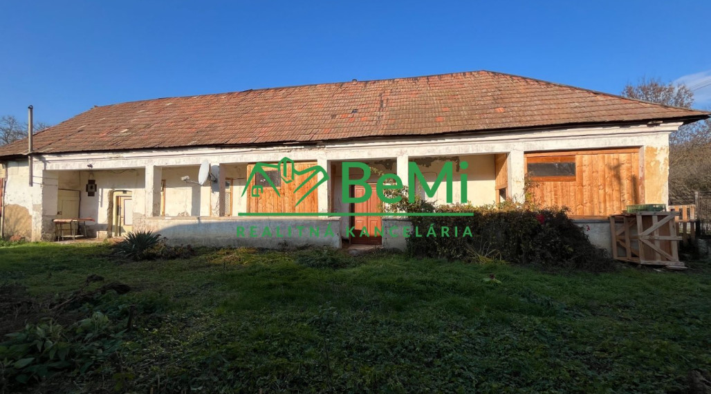 Predaj rodinný dom, pozemok  ZNÍŽENÁ CENA, LEVICE, Sikenica  (067-12-MIJK)