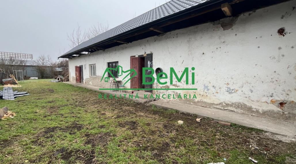 Predaj rodinný dom s pozemkom LEVICE  (074-12-MIJK)