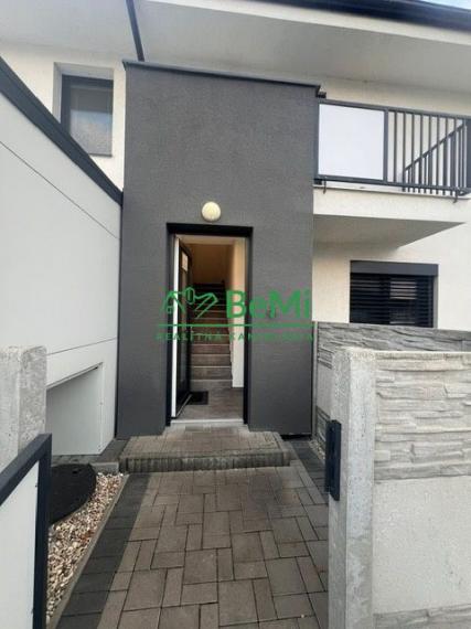 Novostavba 3 izbový byt - 80m2 , balkón, lukratívna  časť - Mládežnícka štvrť, Galanta ID 024-113-EVBA