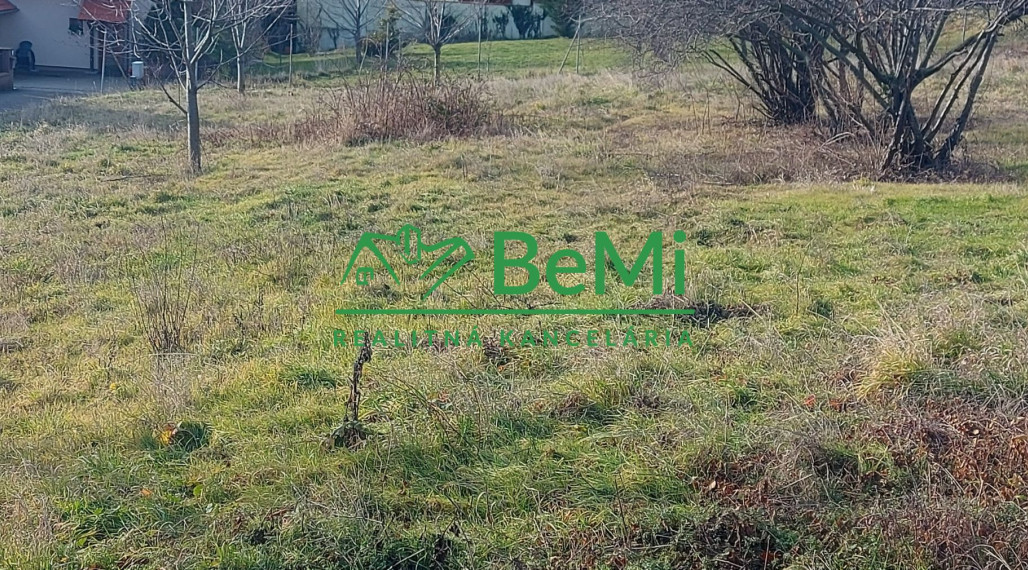 Predaj stavebný pozemok Nitra-Zobor 936m2 (206-14-JUFa)