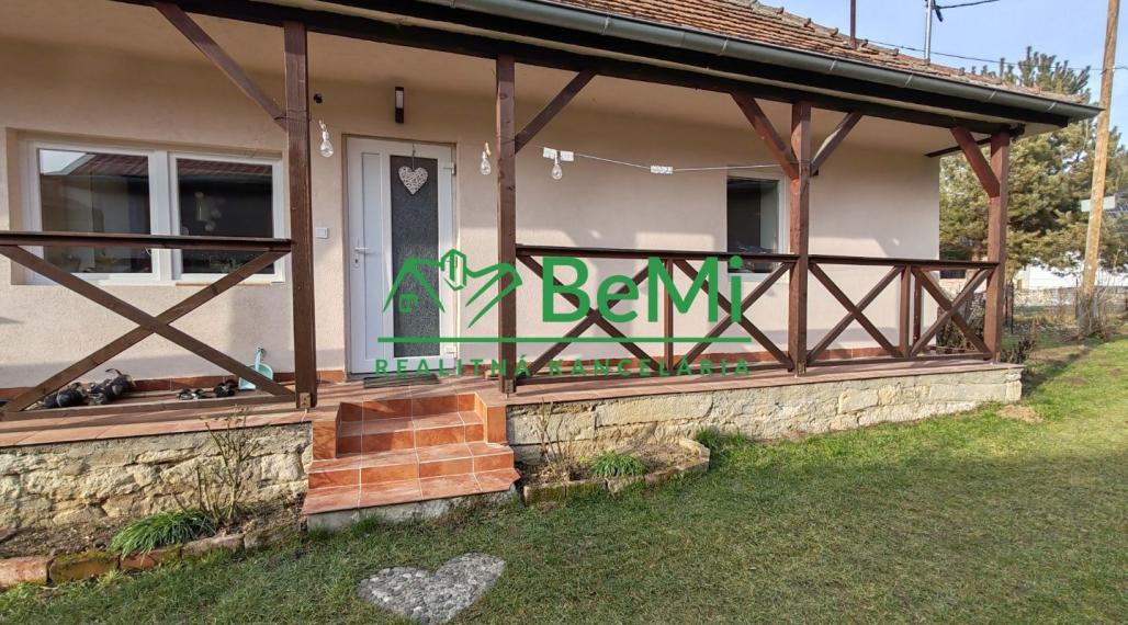 2 domy v Abaújvár s veľkým pozemkom