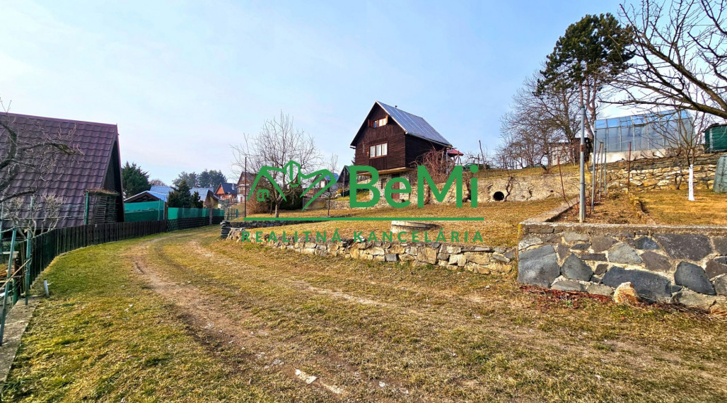 ZÁHRADNÁ CHATA POLTÁR 489m2 - EXKLUZÍVNE NA PREDAJ