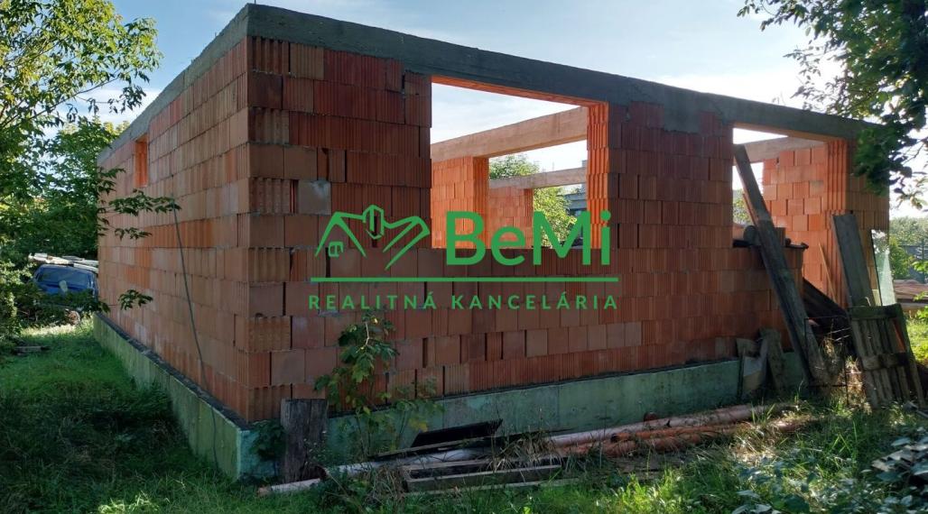 Rodinný dom - Zbehy (010-12-JANS)