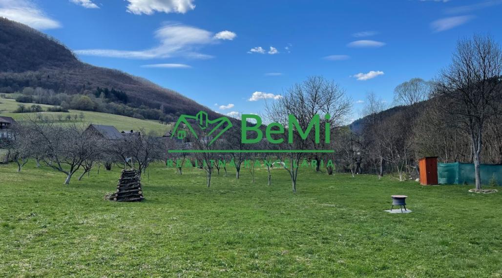 011-14-MIKUa - Ponúkame na predaj jedinečný stavebný pozemok v obci Plevník-Drienové