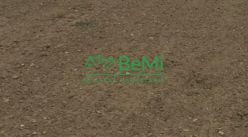 Predaj orná pôda - Cabaj-Čápor, 7859 m2 (112-14-VIG)