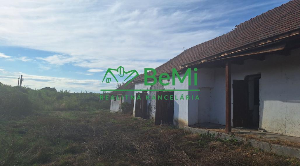 Dom v obci Méra /okres Encs/ 12 700,-Eur  - NA PREDAJ