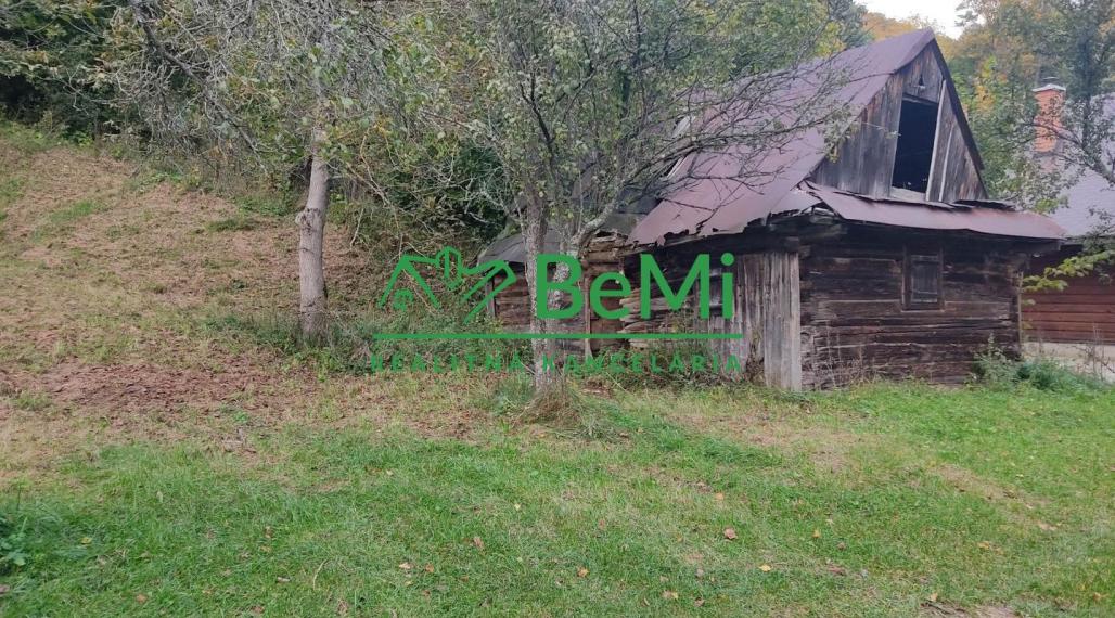 Chata v obci Belá, okres Žilina, 1336m2  048-13-PEMO