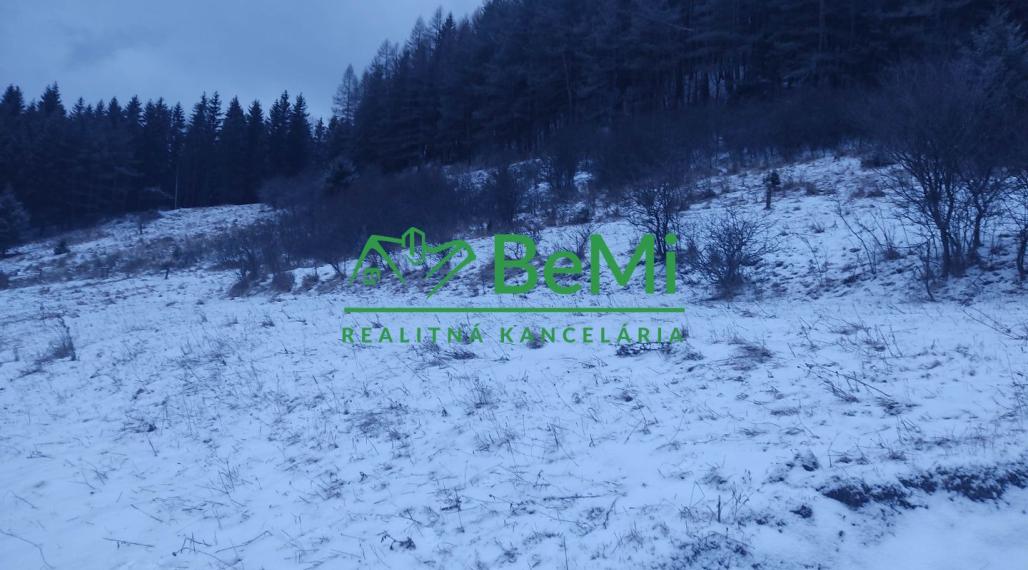 Pozemok Čičmany, okres Žilina 730m2  070-14-PEMOa