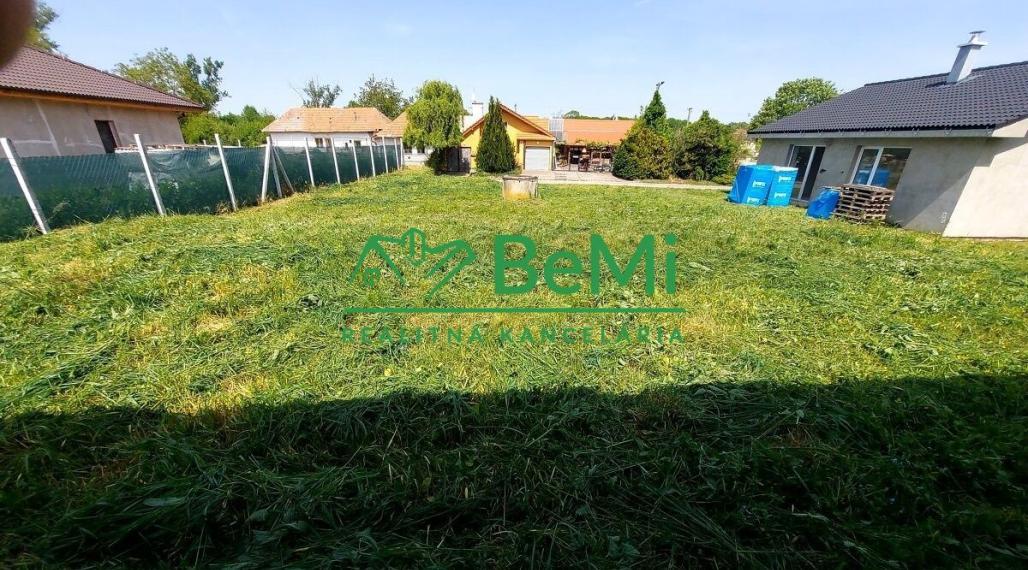 Predaj stavebný pozemok - Žitavce (012-14-JANS)