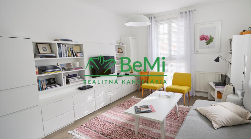 2 izbový byt  s loggiou v Lučenci na predaj