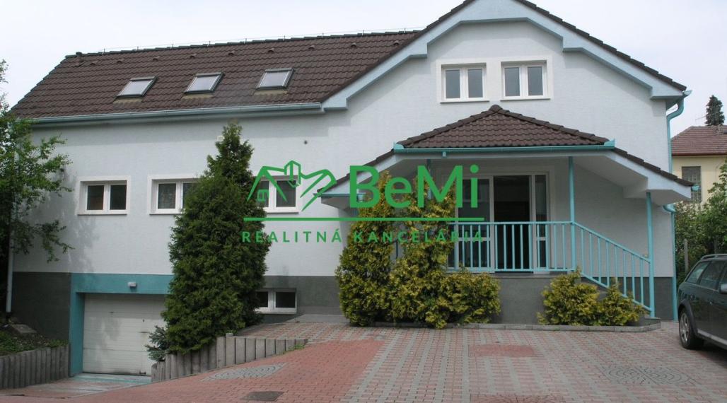 Na predaj: Polyfunkčný rodinný dom – ideálny na byty, ambulancie alebo sídlo firmy (Trenčín)