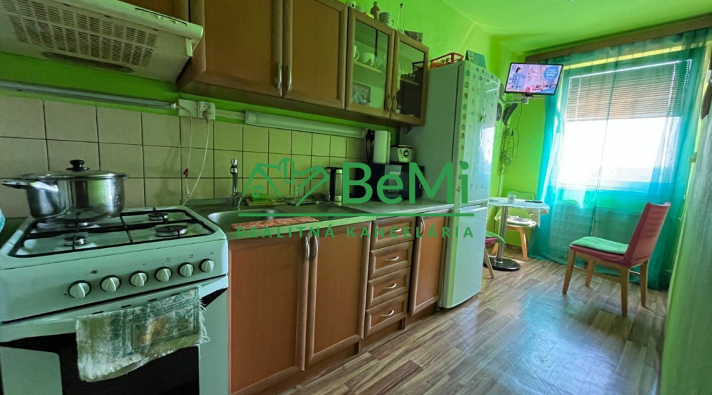 Predaj  3 izbový byt  - LEVICE (100-113-MIJK)