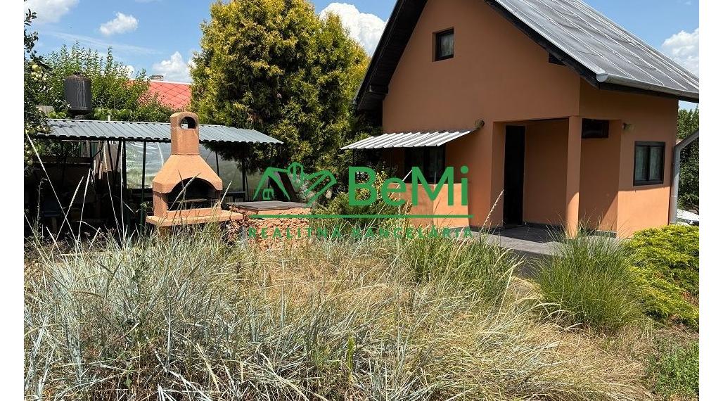 Záhradná chatka Tovarníky 108-13-ROCHE