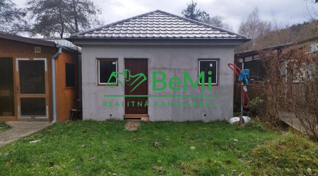 Predaj chatky v areáli termálneho kúpaliska Chalmová 022-13-ZUPIa