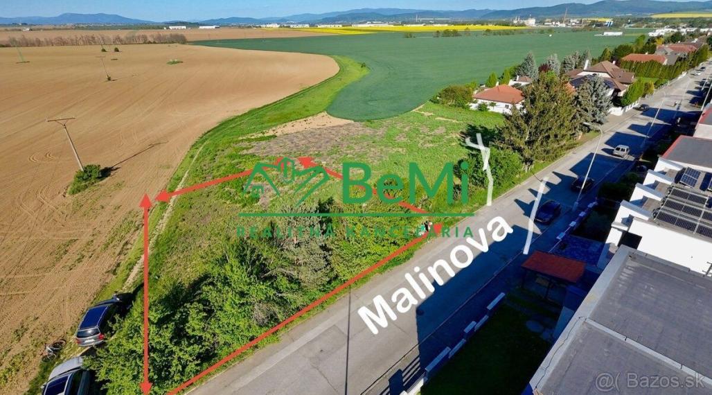 Na predaj stavebný pozemok na mravenisku Topoľčany