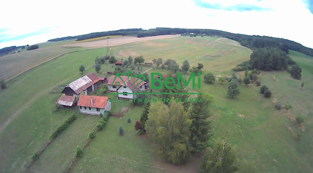 REZERVOVANÉ.Usadlosť s rekreačným pozemkom 018-014-MIKU