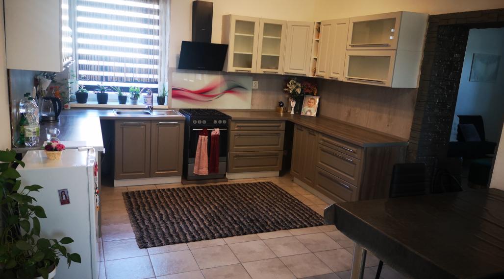 034-12-PAMA     4 izbový rodinný  dom - Palárikovo