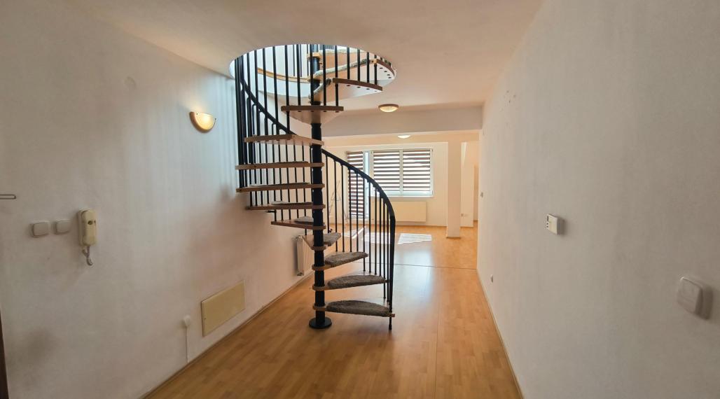 4 izbový byt - mezonet Čadca, 142m2