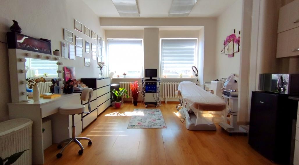 Kancelársky/prevádzkový priestor na prenájom-Lučenec