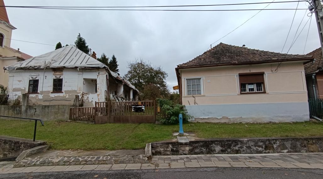 Dve rodinné domy v Maďarsku- obec Arka- NA PREDAJ