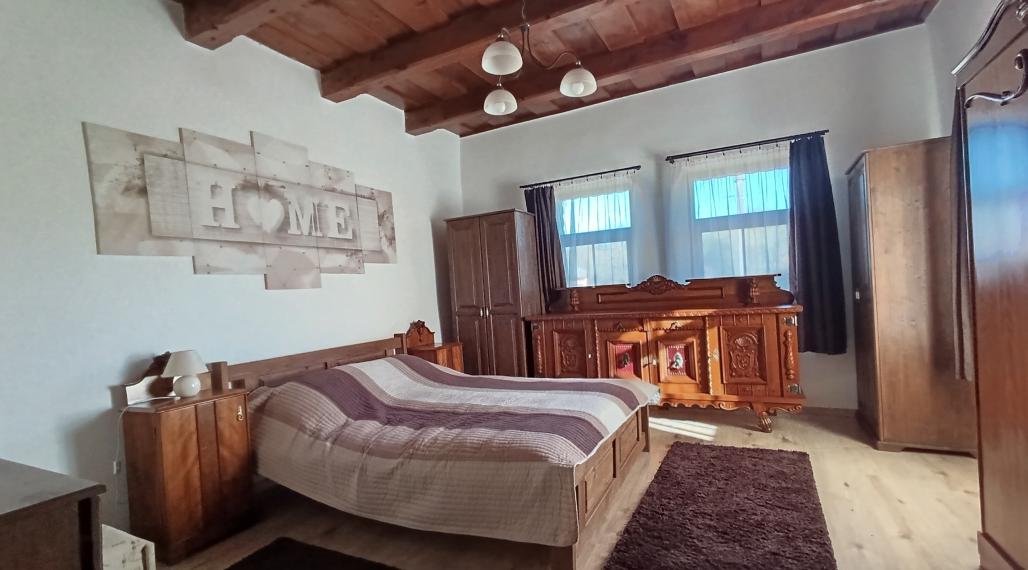 Zrekonštruovaný dom v Kány so zariadením za 290 000,-Eur - Na predaj