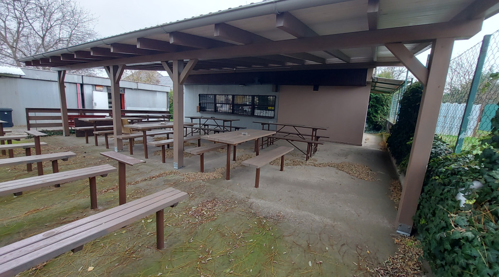 Predaj pozemok - prevádzka Zbehy pri Nitre (235-18-JUF)