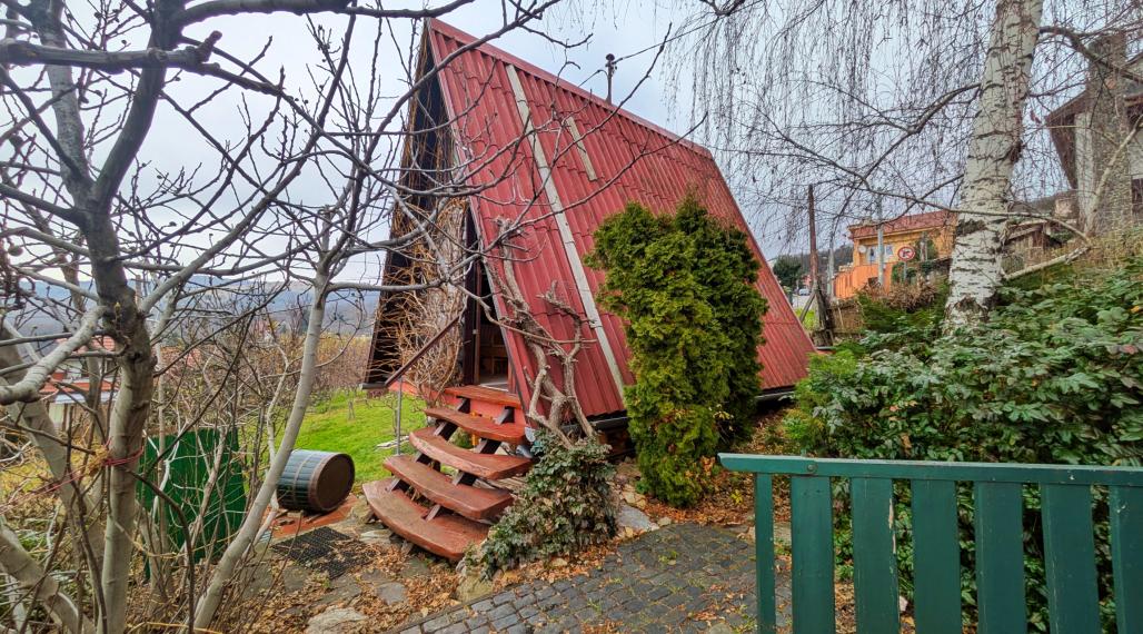 Predaj, chatka s pozemkom - Nitra /Zobor (1239-13-AFI)