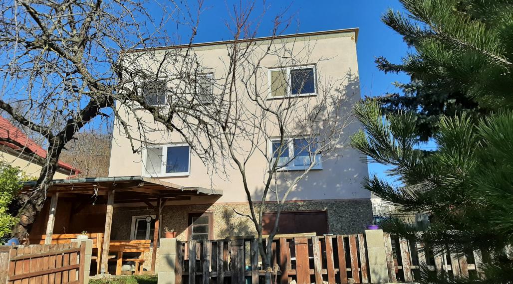 Rodinný dom v Štitároch s krásnym výhľadom ID 006-12-VISK