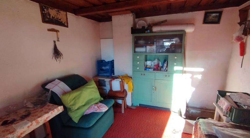 Chatka so záhradou  NA PREDAJ-Poltár