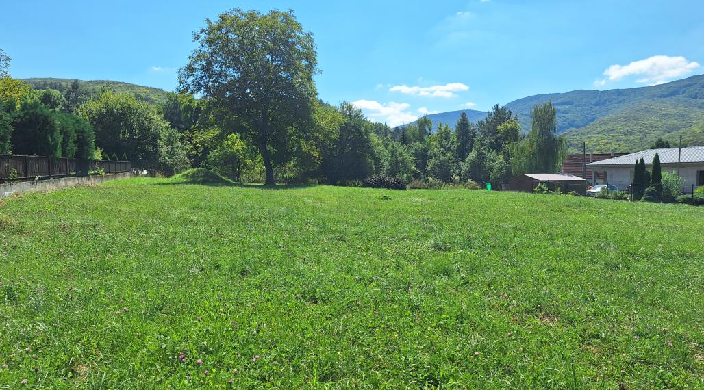 Záhrada,pozemok na výstavbu rodinného domu v Rožňave-PREDAJ