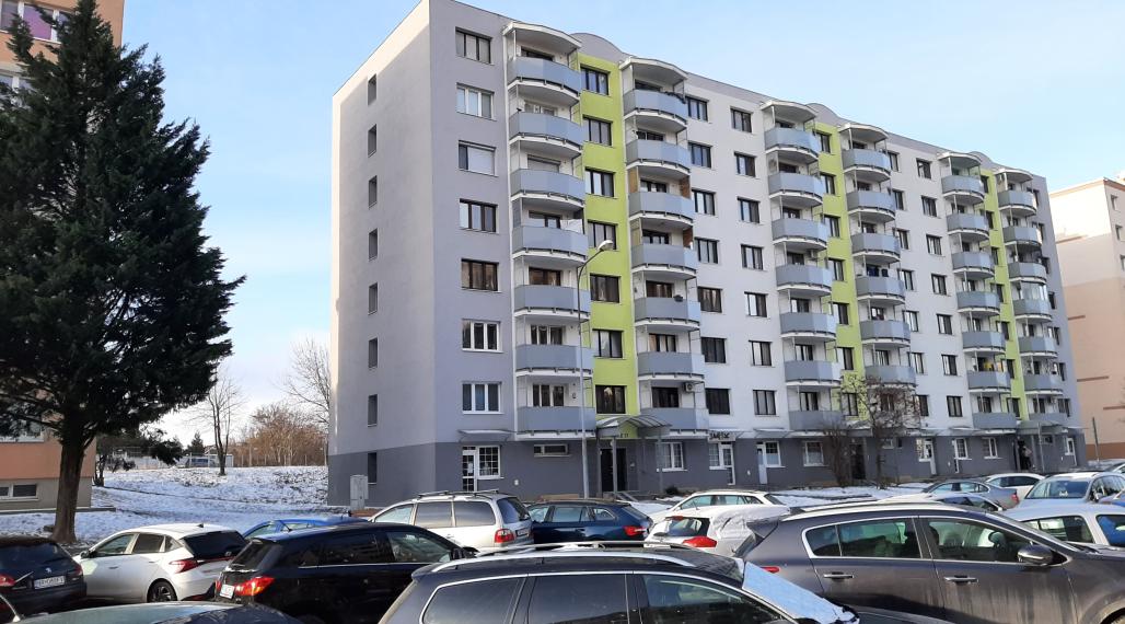 REZERVOVANÉ 2-izbový byt Nitra-Na Hôrke ID 007-112-VISK