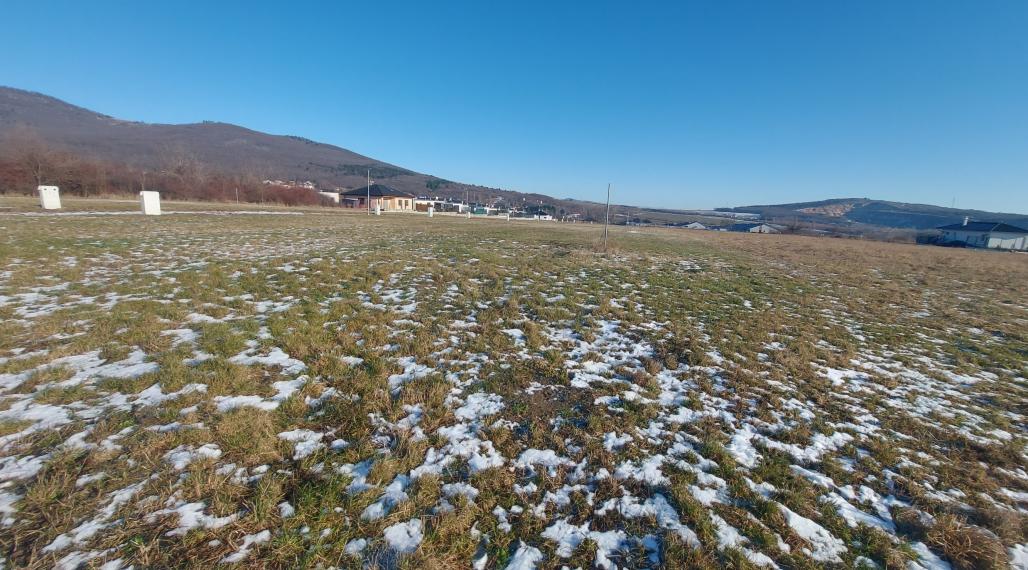 Predaj stavebný pozemok Dolné Štitáre pri Nitre(238-14-JUF)