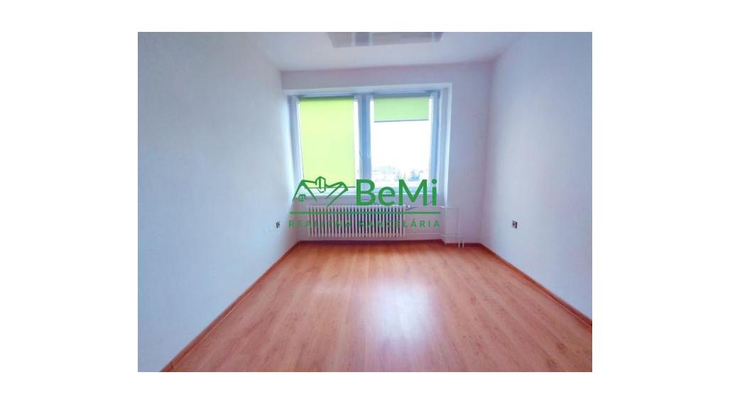 Kancelársky/prevádzkový priestor na prenájom-Lučenec