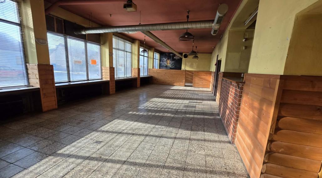 Predaj Budova Očkov