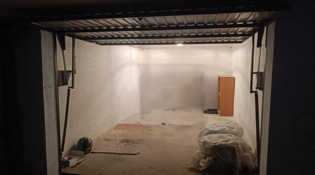 Priestranná garáž, elektrina. Topoľčany - Mexiko garážový dom