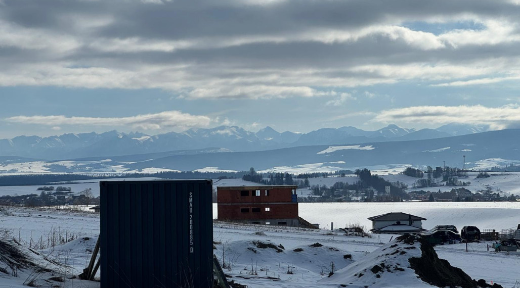 Predáme stavebný pozemok v obci Zubrohlava