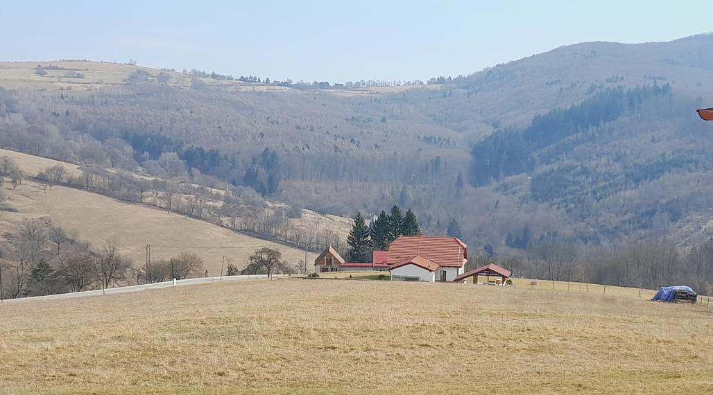 Exkluzívny pozemok s domom v srdci prírody  Žítková pri Trenčíne