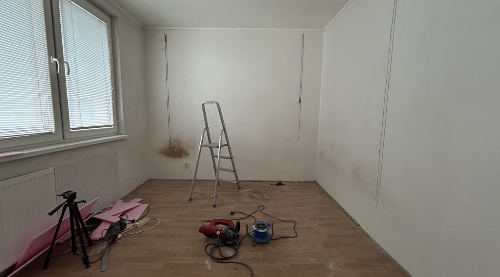 Predaj  3 izbový byt  - Levice (023-113-MIJKa)