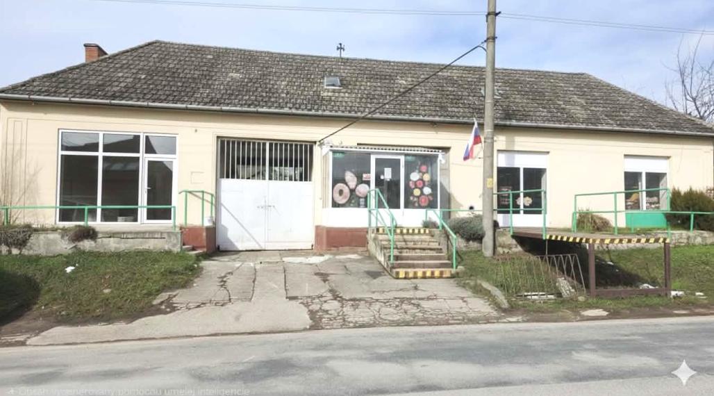 Polyfunkčná budova s fungujúcou prevádzkou – Adamovské Kochanovce