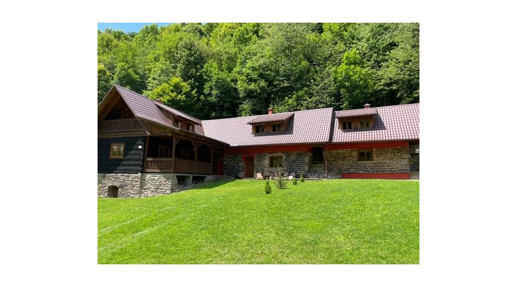 Zrekonštruovaný rodinný dom / chalupa v lone prírody – Horná Maríková