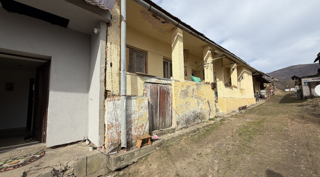 Rodinný dom v obci Čierna lehota-NA PREDAJ