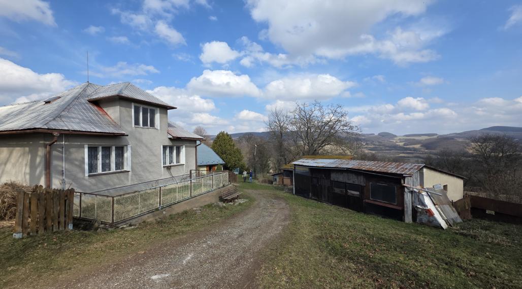 Predaj rodinného domu / chalupy na samote – Brestové, kopanice