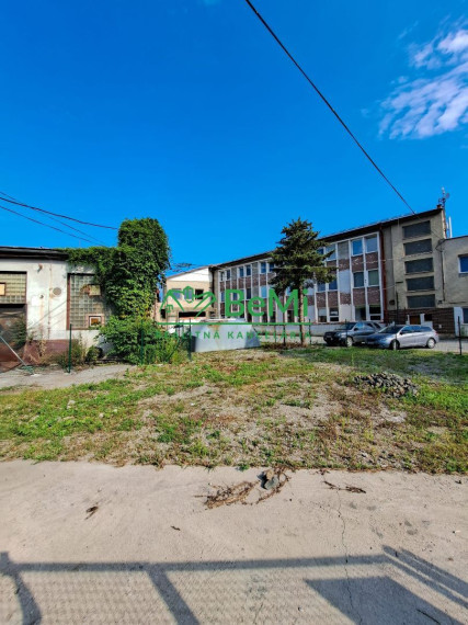 Pozemok s lodným kontajnerom na prenájom