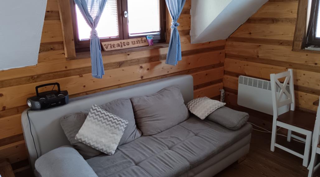 Predaj: Hosp. budova,180m2, Korňa, okres Čadca (254-12-MACH)