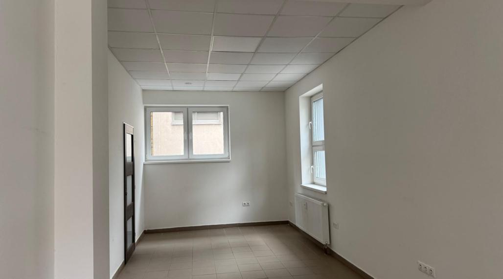 Prenajmeme nebytový priestor v centre Námestova