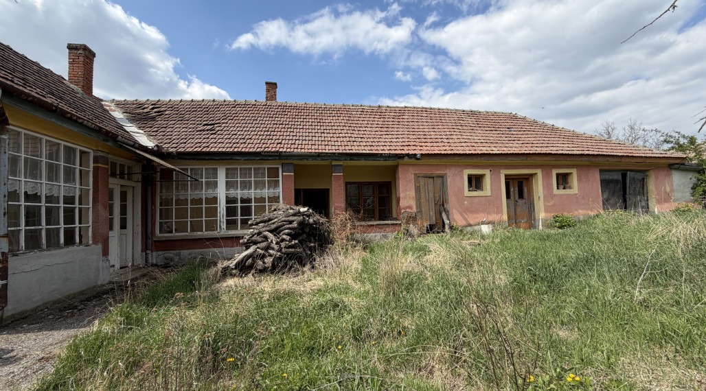 Rodinný dom v obci Abaújálpár 57 min od Košíc cena 29000,-Eu
