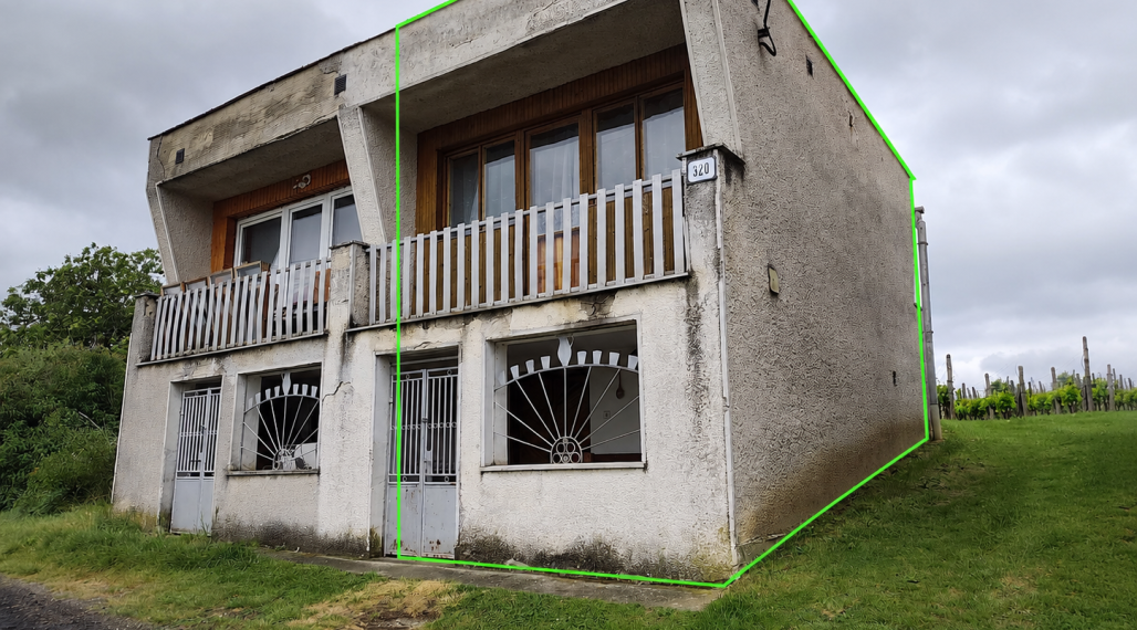 Predaj, viničný domček s vinicou a krásnym výhľadom - Podlužany (014-13-SIHA)