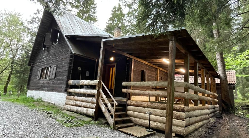 Predaj, chata, 160m2,  Oščadnica, okres Čadca (836-12-JAS)