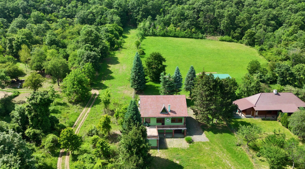 Predaj - Strelnica s poľovníckou chatou v okrese Hlohovec